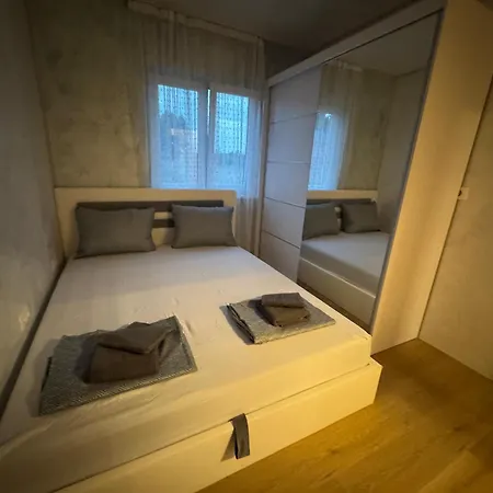 Luxsury Sibella Apartman Šišan